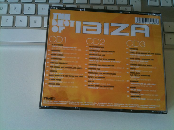 VA - The Best Of Ibiza 2010 - House www.torrentazos.com - 000-va-the_best_of_ibiza_time910-3cd-retail-2010-back.jpg