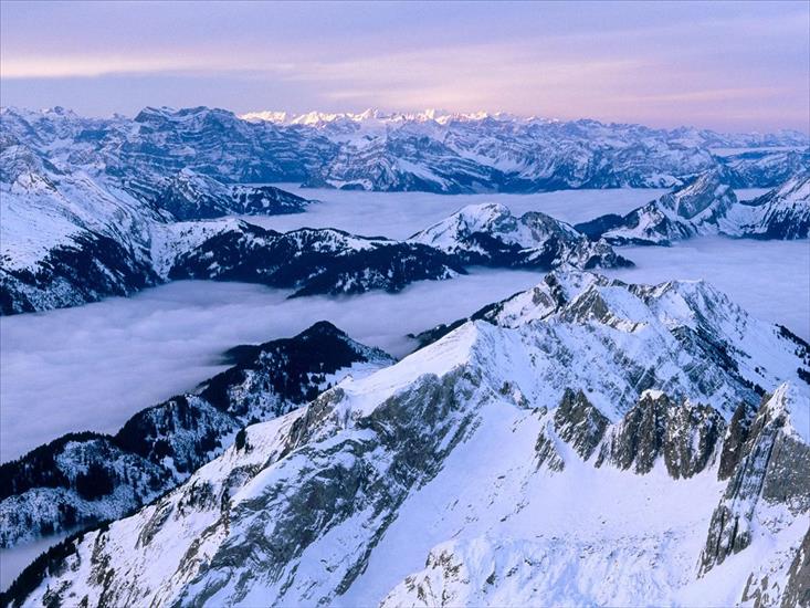 krajobrazy - Alps in Fog, Switzerland.jpg