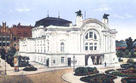 Toruń - teatr2.jpg