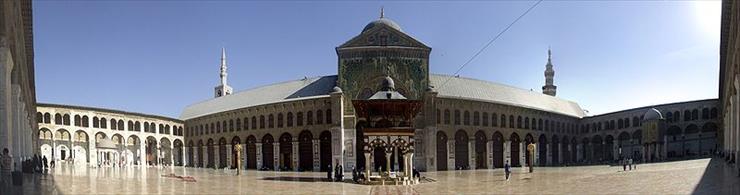 Syria-Damaszek - 800px-Umayyad_Mosquee_panoramic.jpg
