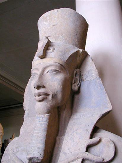 Grzebanie w piasku czyli Starożytny Egipt - Echnaton.jpg