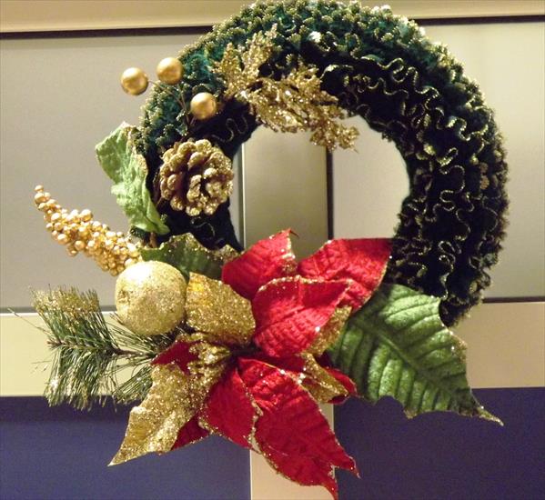 My Other Crafts - Christmas Wreath.jpg