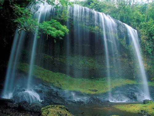 Wodospady - lrg-1787-waterfall__palau__micronesia.jpg